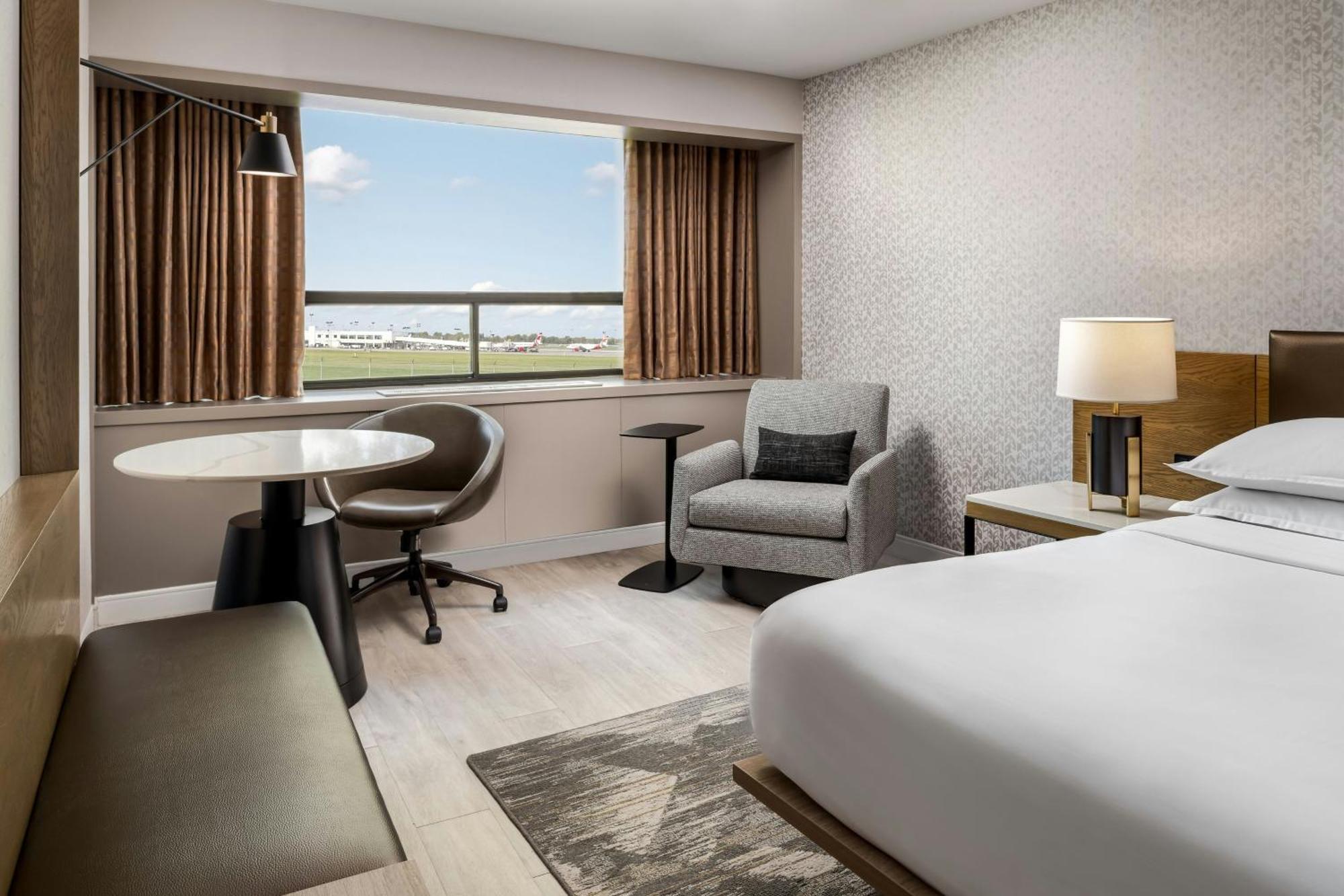 Hotel Sheraton Montreal Airport